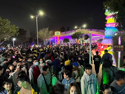 元宵夜人潮爆棚-中台灣燈會開展9日破250萬人次