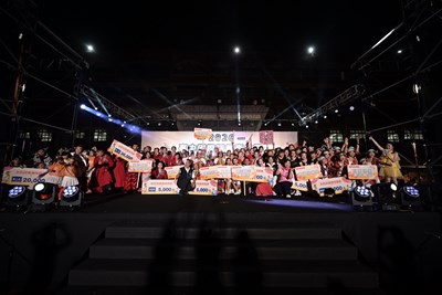 全民踩舞趣味競賽得獎隊伍大合照