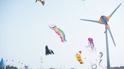 大安海觀光推廣活動推風箏衝浪-風箏節-農特產品美食市集