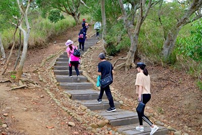 漫步台中大肚區長城步道-自然森活fun心遊